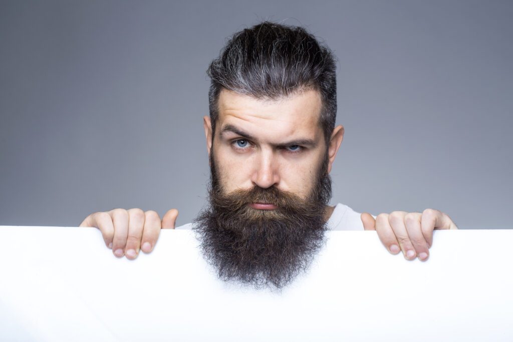 Jak pielęgnować brodę? Praktyczne porady dla mężczyzn